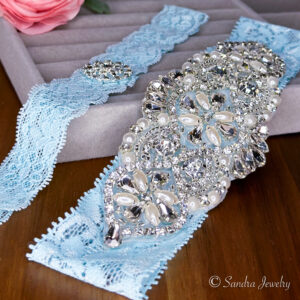 Classic Style Lace Garter Set with Crystals and Pearls