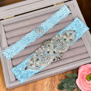 Classic Style Lace Garter Set with Crystals and Pearls