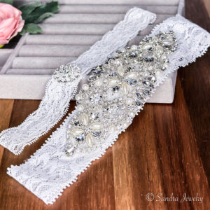 Classic Style Lace Garter Set with Crystals and Pearls